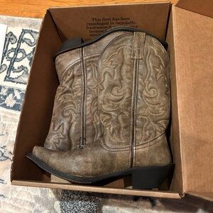 Laredo Women’s Cowboy Boots